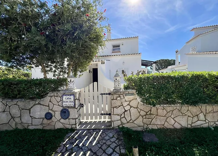 Vilamoura Brightness Villa With Pool By Homing