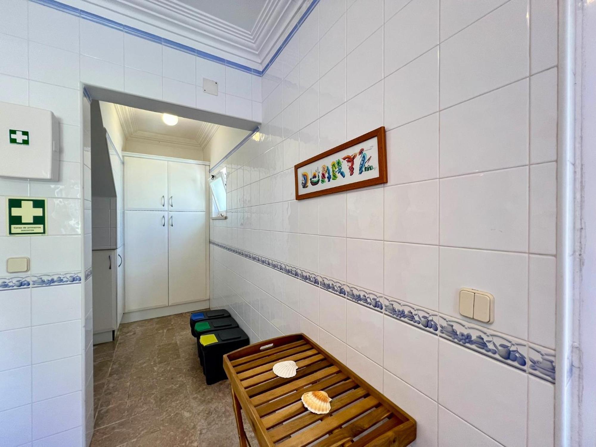 Villa Brightness With Pool By Homing *